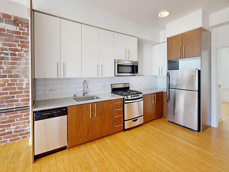 540 Leavenworth Street — Photo 5