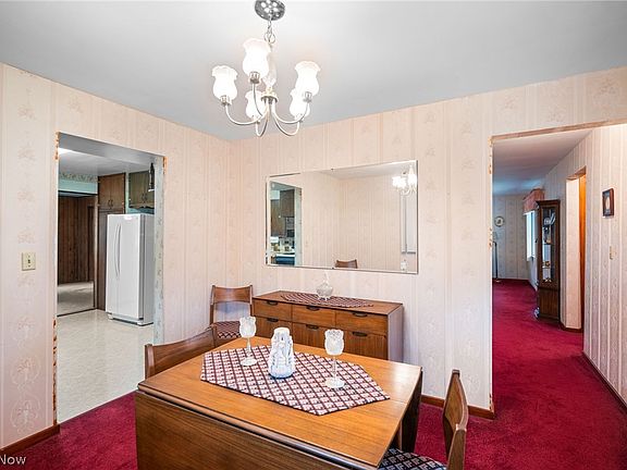 3rd image of 155 Raynor Dr