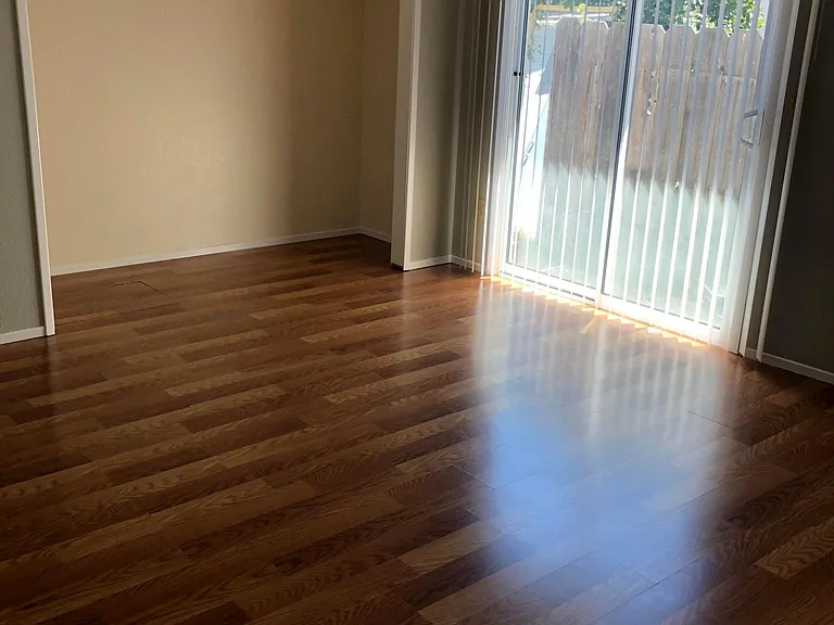 537 Bodem St — Photo 8