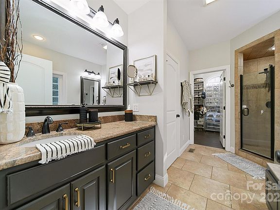 5th image of 5005 Woodwinds Dr NE