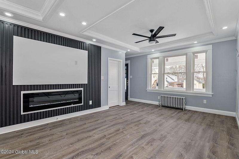5th image of 1426 Sumner Avenue