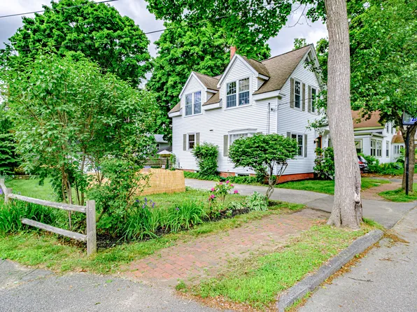 34 Leonard Street, Portland, ME 04103