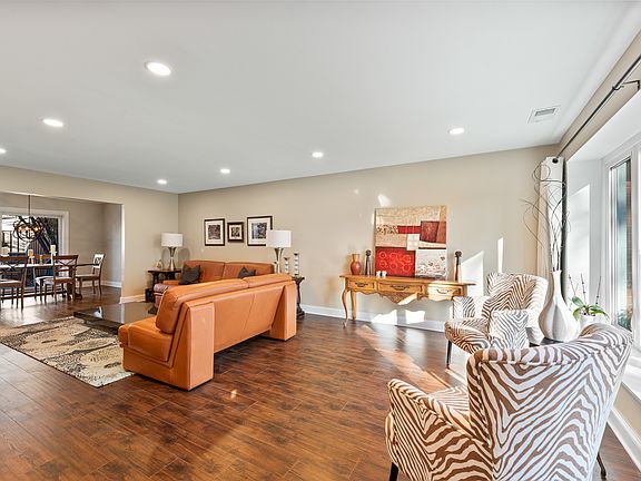 5th image of 1495 Chantilly Ct