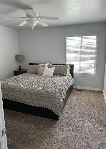 3 bed, 2.5 bath, 1320 sqft, $2,300 — Photo 4