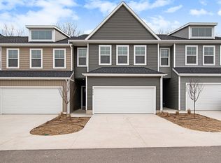 4824 Hidden River Ave SW UNIT 52, Wyoming, MI 49418