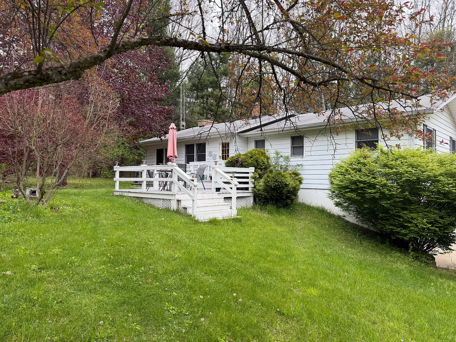 3 bed, 1852 sqft, $2,950 — Photo 1