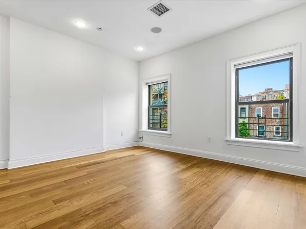 312 West 138th Street image 15 of 23