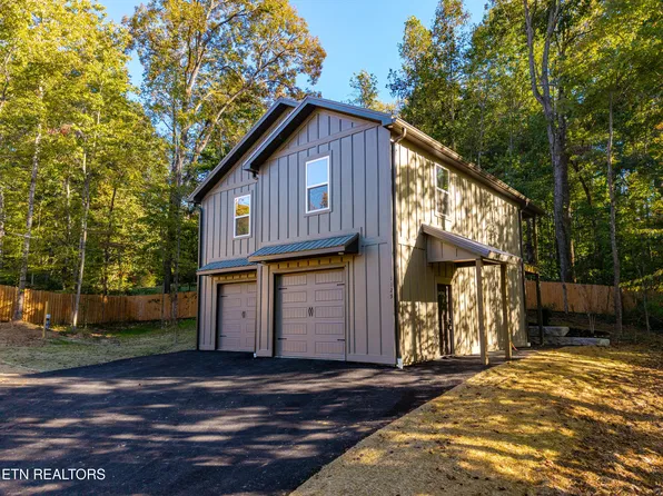 1129 Chris Wood Dr, Seymour, TN 37865