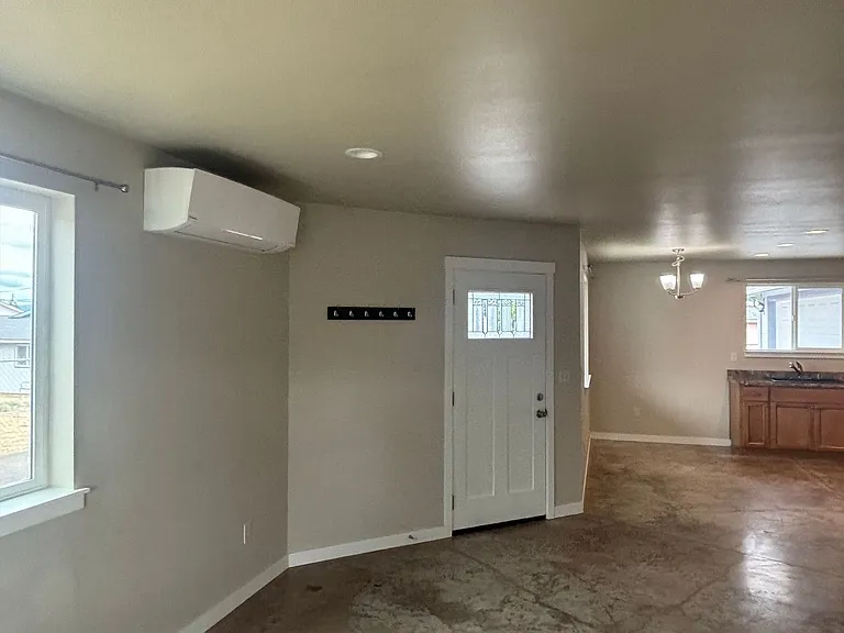 1424 Gleason Ave — Photo 11