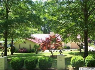 700 Holiday Shores Rd, Scottsboro, AL 35769
