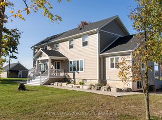 4692 Gilmore Rd #2, Fort Erie, ON L0S 1N0