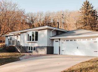 106 Reimer St SW, Elkader, IA 52043