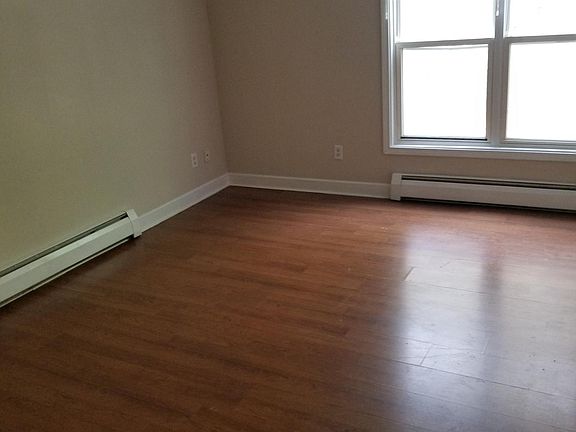 4th image of 1104 Sherwood Ave APT 4