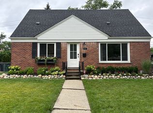 917 E 4th St, Royal Oak, MI
