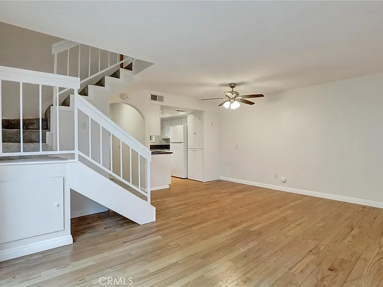 26191 Sanz #D — Photo 11