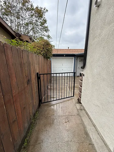 2755 Knox Ave Photo 1