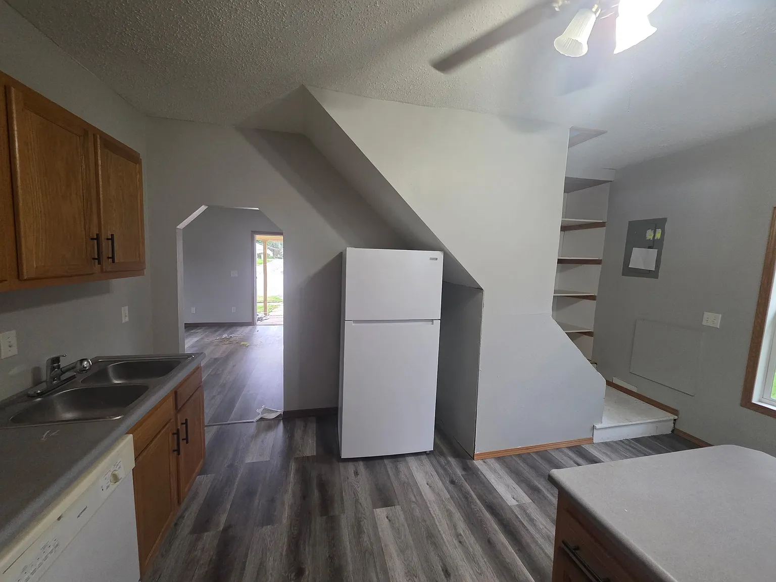 2 bed, 1056 sqft, $1,295 — Photo 4