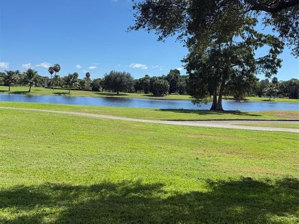 802 Cypress Boulevard #101b, Pompano Beach, FL 33069
