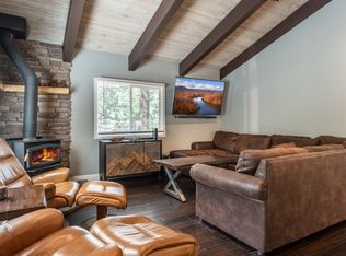 3199 Chateau Rd #1, Mammoth Lakes, CA 93546
