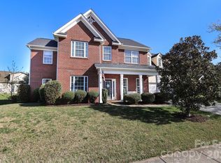 6120 Breckfield Ct, Charlotte, NC 28278