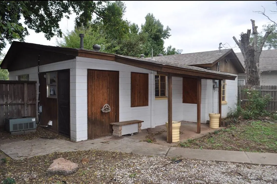 2 bed, 878 sqft, $1,025 — Photo 3