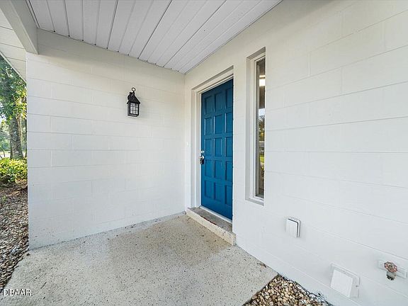 4th image of 905 Brookside Dr