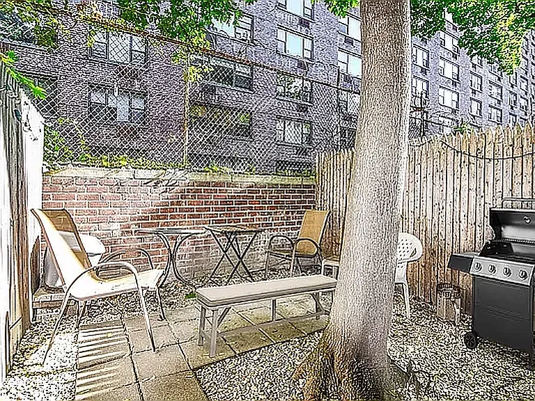 545 E 5th St #1 — Photo 1