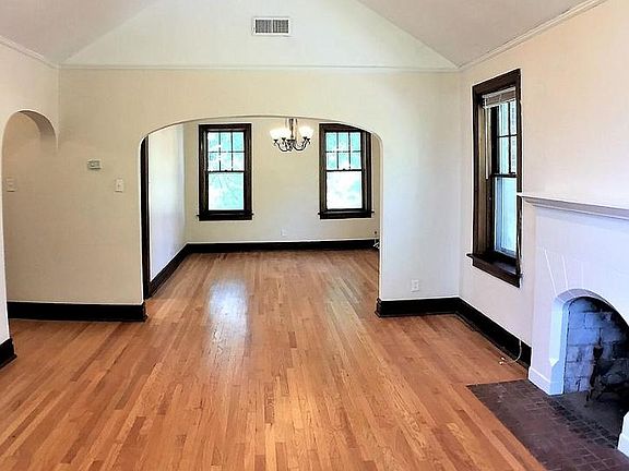 4th image of 7720 Delmar Blvd #2