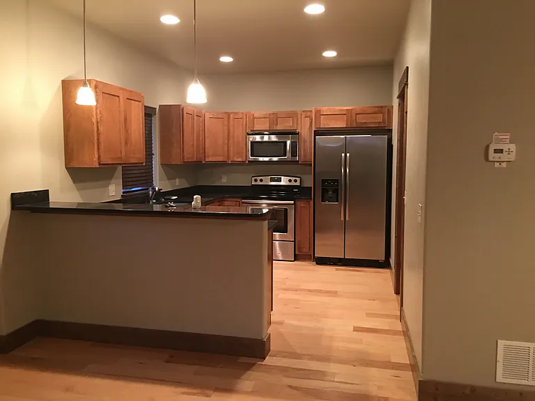 1226 Manzanita Dr — Photo 5
