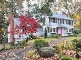 30 Hurdle Fence Dr, Avon, CT 06001