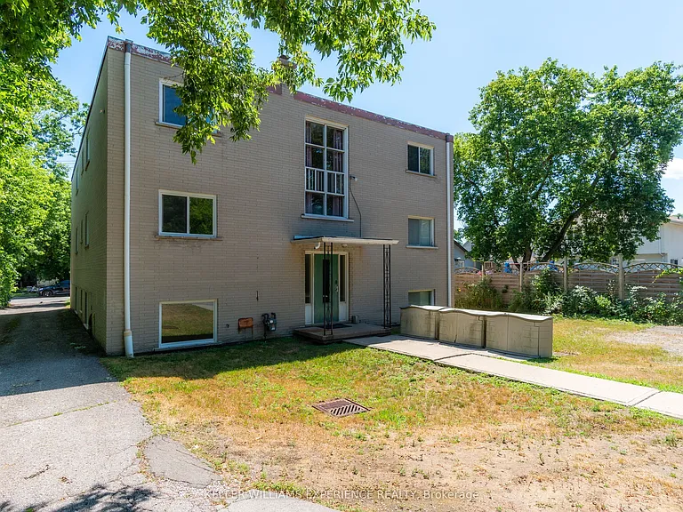 74 Sanford St #3 — Photo 7