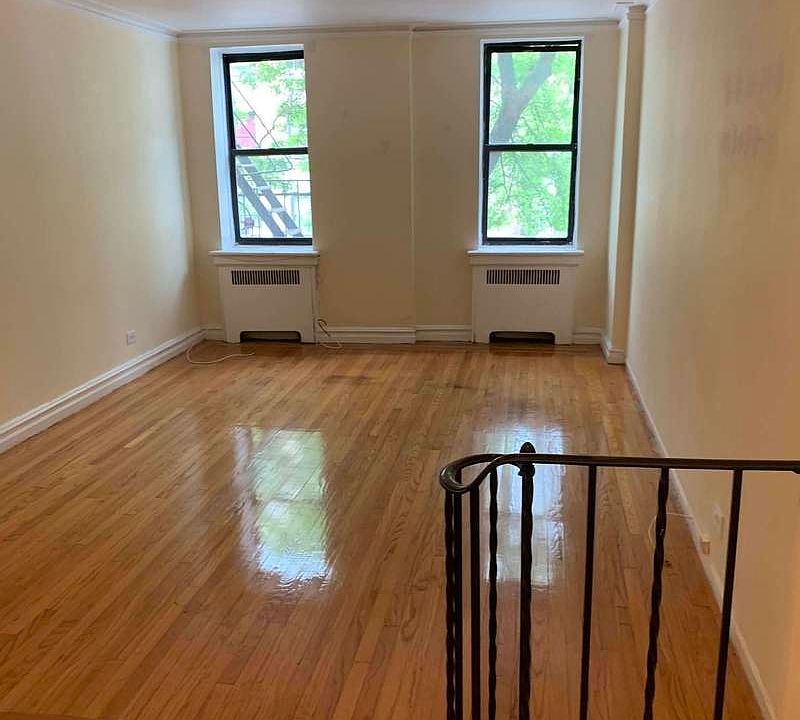 1st image of 235 Seaman Ave APT 1C