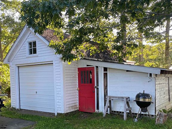 4th image of 127 Chemin Old Oak Rd