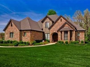 2556 Raintree Cir, Springdale, AR 72762