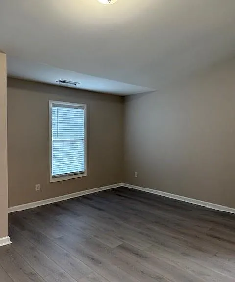 2718 Beynon Ln — Photo 18