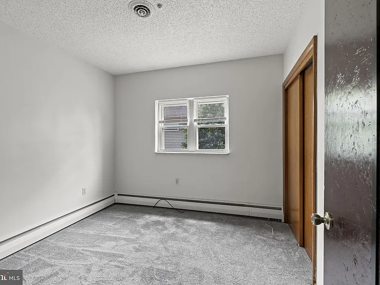 819 Mercer St — Photo 23