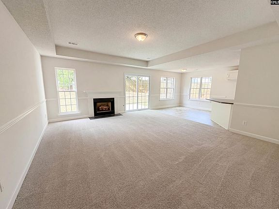 3rd image of 308 Algrave Way