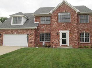 8 Oakmont Dr, Brownsburg, IN 46112