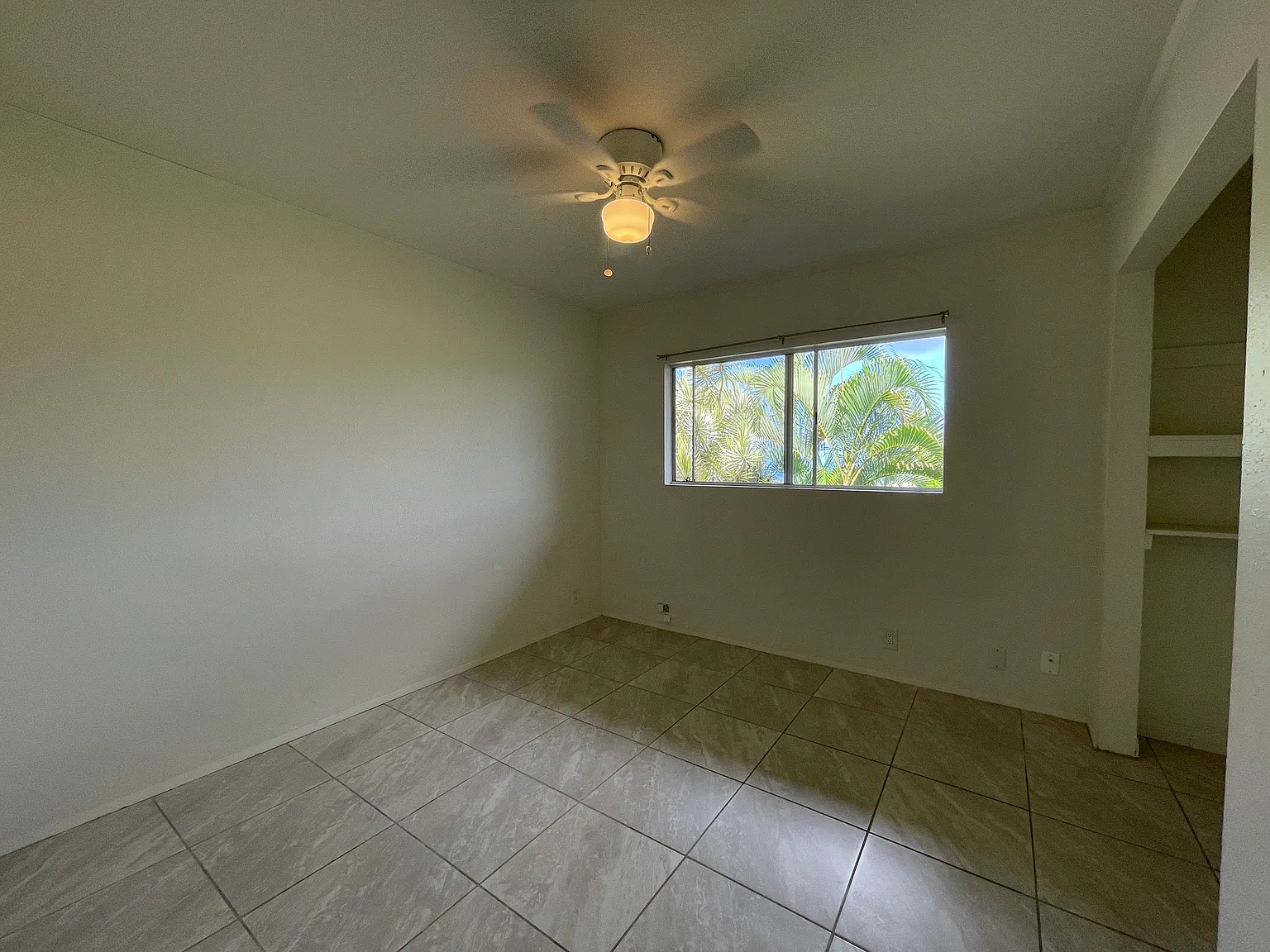 4 bed, 1344 sqft, $4,000 — Photo 3