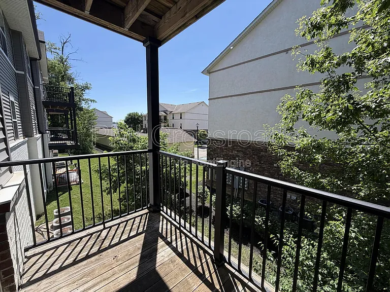 Jefferson Pointe — Photo 24