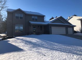 743 Cambridge Dr, Janesville, WI 53548