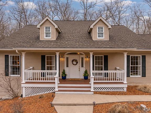 3rd image of 554 Lorraine Creek Dr