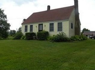 111 Centre Rd, Wales, ME 04280