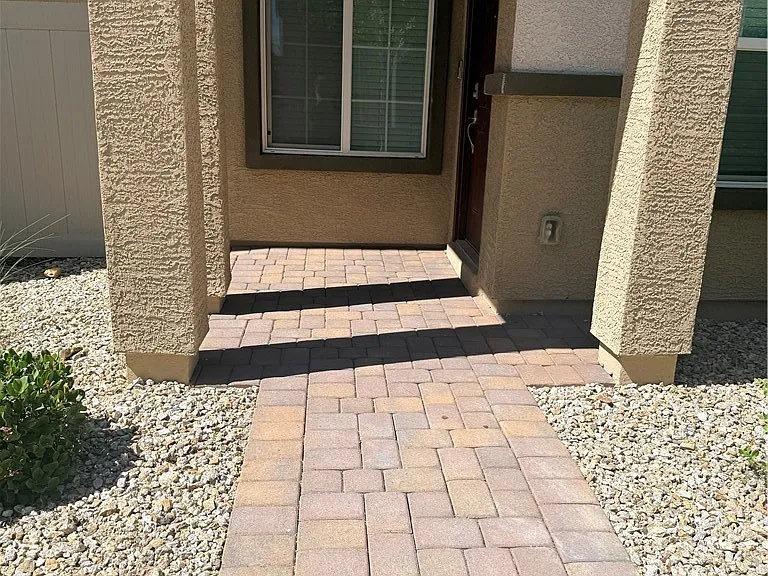 7331 Sunray Point St — Photo 4