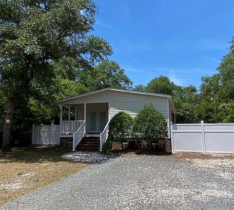 2nd image of 2678 Seashore Road SW