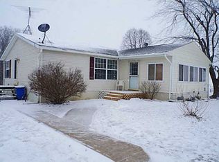 16907 H Ave, Perry, IA 50220