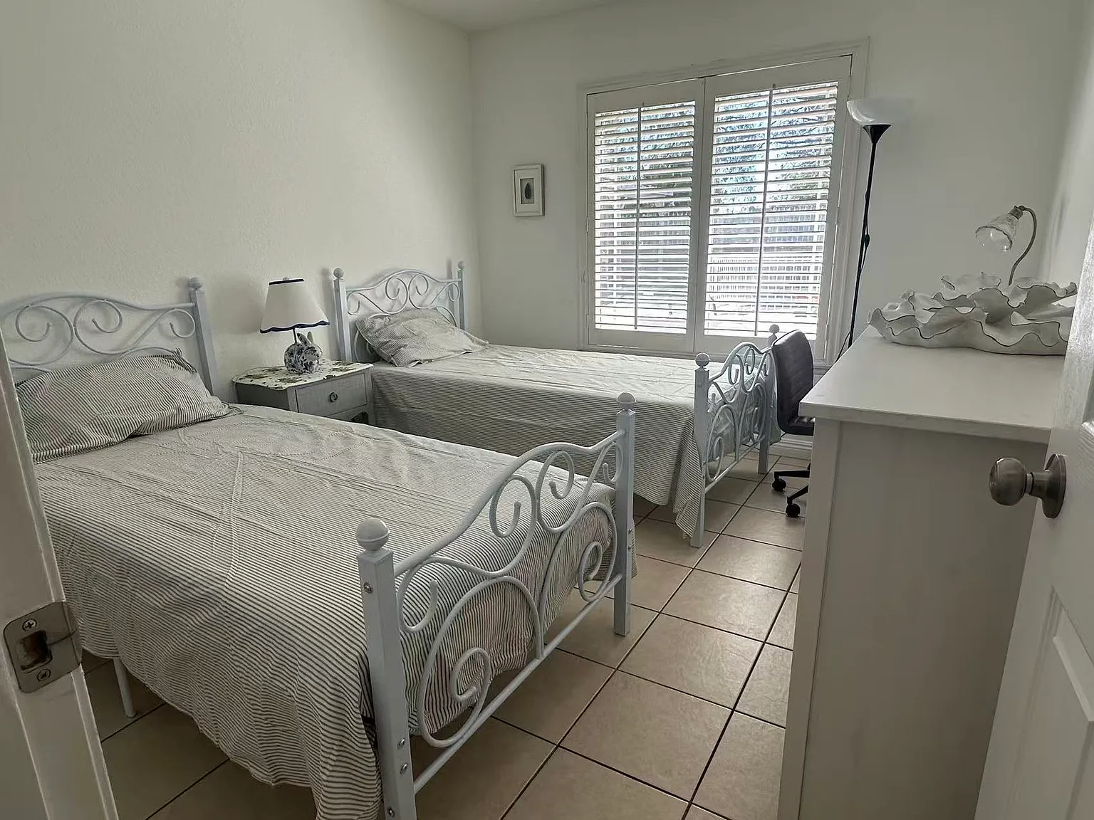 4 bed, 1970 sqft, $1,580 — Photo 2