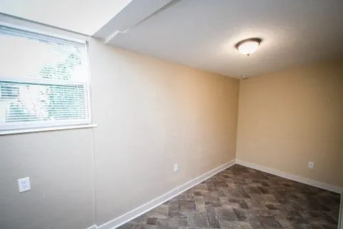 936 Poinsettia St — Photo 6
