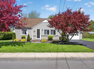 302 Bacon St, Syracuse, NY 13209