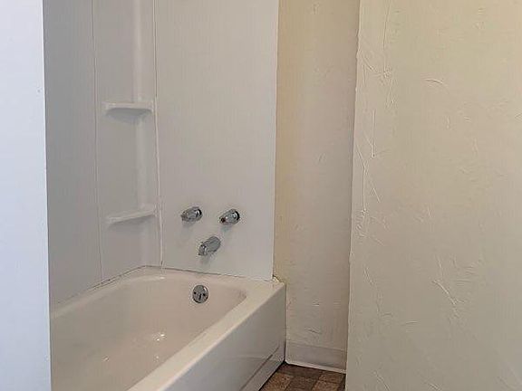 5th image of 5507 Franklin Blvd #2